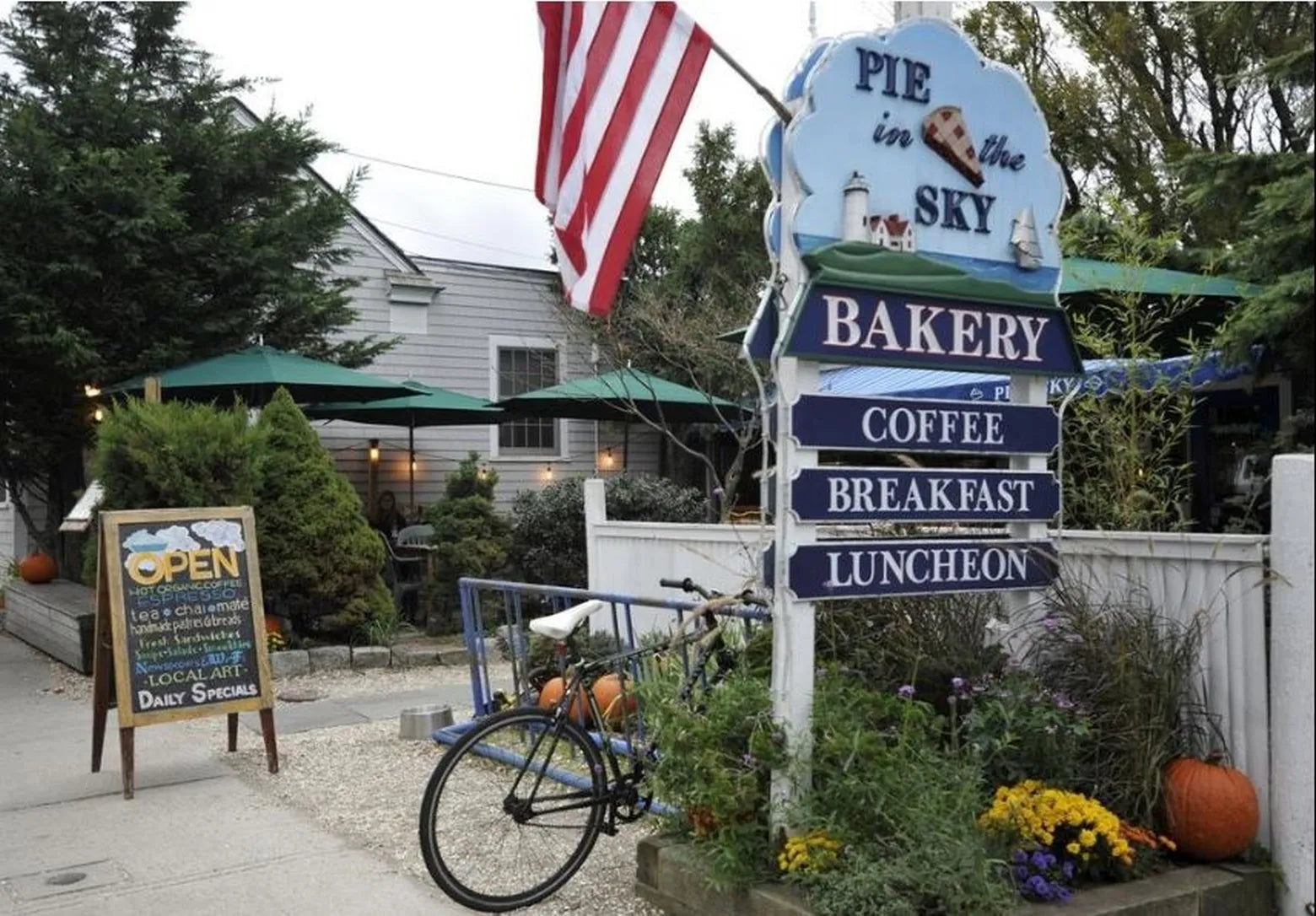 Our Top 10 Favorite Coffee Shops on Cape Cod