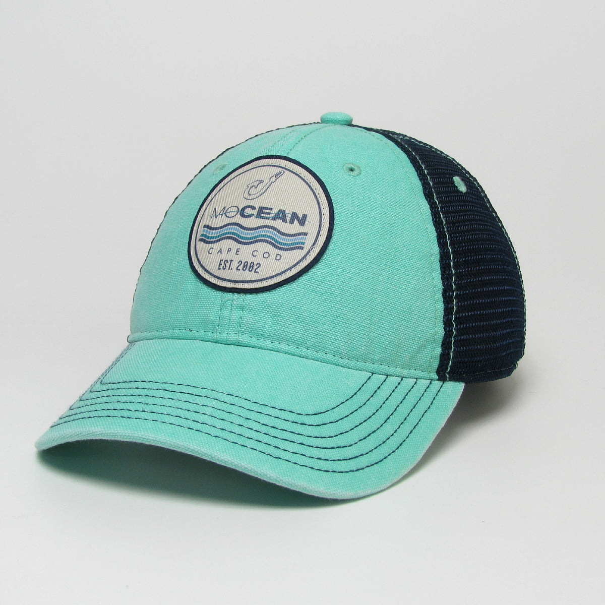 Medallion Hook &amp; Wave Trucker